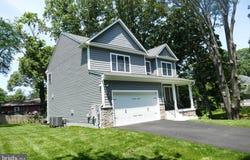 207 BEVERLEY AVENUE, EDGEWATER, MD 21037