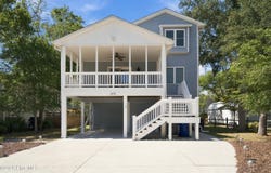 105 SW 11th Street, Oak Island, NC 28465