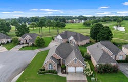 2378 Cypress Way, Muscle Shoals, AL 35661