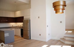 51 E Broadway #203, Fairfield, IA 52556