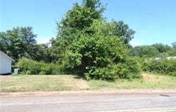 Holland Avenue, Seneca, SC 29678