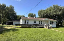 28274 Ellsworth, Cross Timbers, MO 65634