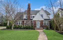 363 Hempstead Avenue, Rockville Centre, NY 11570