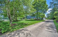 561 Willard Road, Aurora, OH 44202