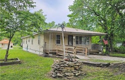 428 E 5th Avenue, Garnett, KS 66032