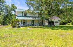 675 Foxwood Circle, Jesup, GA 31545