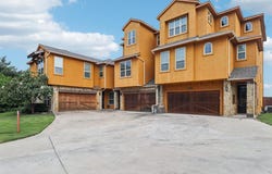 2690 Venice Drive, Grand Prairie, TX 75054