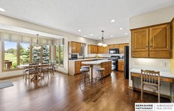 510 W Centennial Road, Papillion, NE 68046