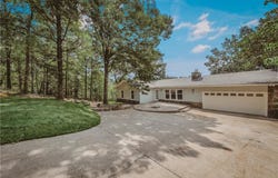 22 Pembroke  LN, Bella Vista, AR 72715