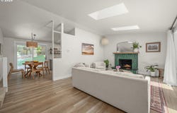 70 COACHMAN Dr, Eugene, OR 97405