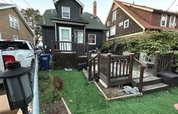 1389 Mark Avenue, Lincoln Park, MI 48146