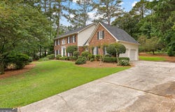 108 Summit Walk, Peachtree City, GA 30269