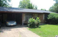 1305 W AVE C, Hope, AR 71801