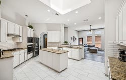 10082 Planters Row Drive, Frisco, TX 75033