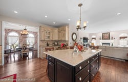 9 Oneill Drive, Moosic, PA 18507