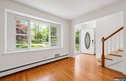 18 Mountainside Drive, Wayne, NJ 07470