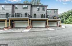 152 HIGH POINTE, HUMMELSTOWN, PA 17036
