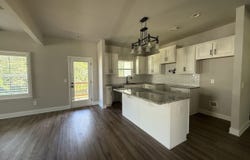 1111 E Doyle, Toccoa, GA 30577
