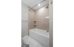 174 ALBEMARLE DRIVE, PENLLYN, PA 19422