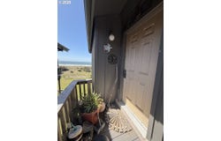 29134 ELLENSBURG Ave, GoldBeach, OR 97444