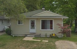 814 Pensacola Avenue, Pontiac, MI 48340