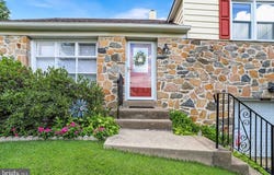 2433 GREENHILL ROAD, LANSDOWNE, PA 19050
