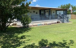 608 Chestnut Street, Cross Plains, TX 76443