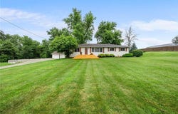 13380 County 1 Boulevard, Cannon Falls, MN 55009