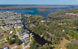 295 MAXWELL Drive, Welaka, FL 32193