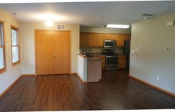 925 Longfellow Pl, IowaCity, IA 52240