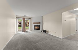 935 W Glen Park Avenue, Griffith, IN 46319