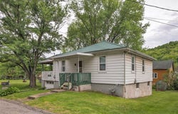 1108 Wills Avenue, Lower Burrell, PA 15068