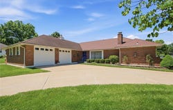 3300 S Phelps Road, Independence, MO 64055