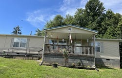 142 Lone Holly Lane, New Tazewell, TN 37825
