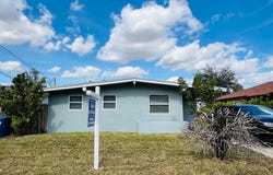 3041 NW 66th St, Miami, FL 33147