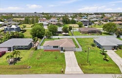 3432 SW 14th Place, Cape Coral, FL 33914