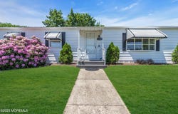 620 Sara Drive, Freehold, NJ 07728