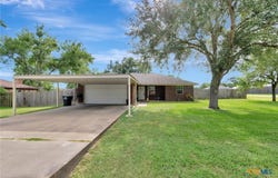 515 Dove, Victoria, TX 77905