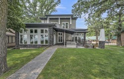 2620 Manhattan Boulevard, Wahpeton, IA 51360