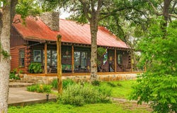 1218 Oakwood Loop, San Marcos, TX 78666