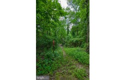 18 GREENBRIAR DRIVE, YORK, PA 17407