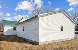 221 E 7th St., Washington, IA 52353