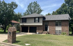 829 Rosemary Avenue, Aurora, MO 65605