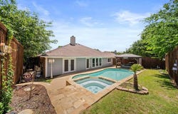 741 Oak Dale Avenue, Lake Dallas, TX 75065