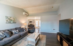 4676 MAHOGANY LN, Sweet Home, OR 97386