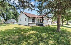 220 W 3rd St, Udall, KS 67146