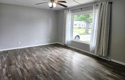 409 W MEMORIAL Drive, Abingdon, IL 61410