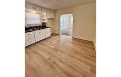 1325 W Elm Street, Springfield, MO 65806