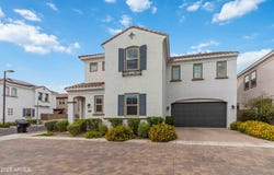 17230 N 9TH Place, Phoenix, AZ 85022