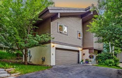 2832 Kinnickinnick Road, Vail, CO 81657